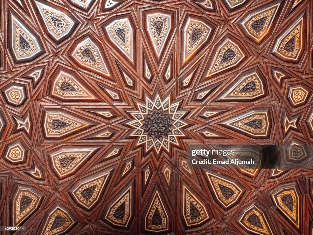 سقف خشبي نجمي